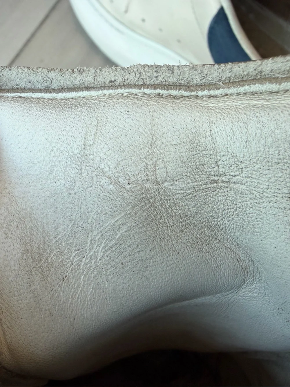 Alexander McQueen classic alexander